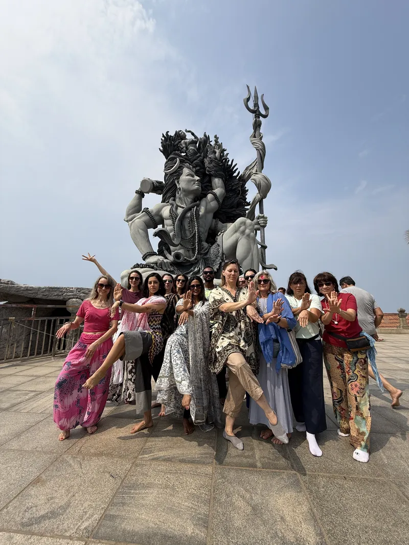 Dancing Gujarat